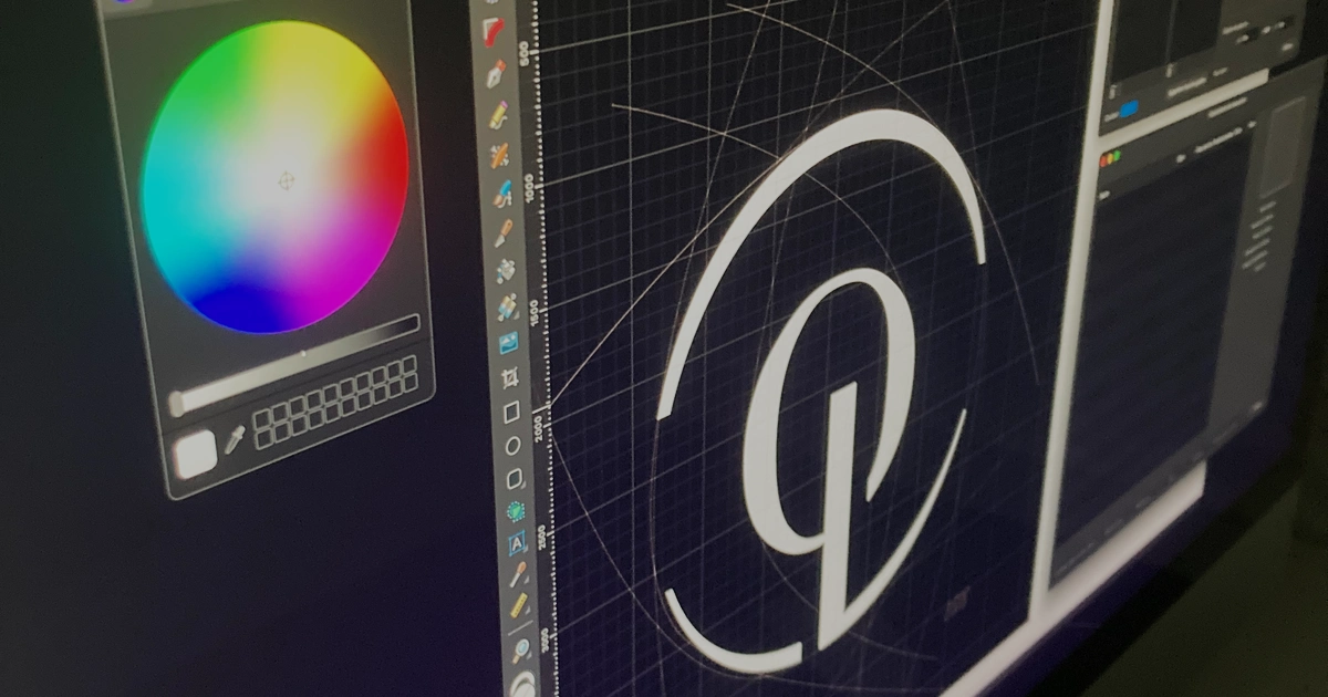 Création de logo professionnel par Olivier Leval à Caen : processus de design graphique et identité visuelle sur mesure
